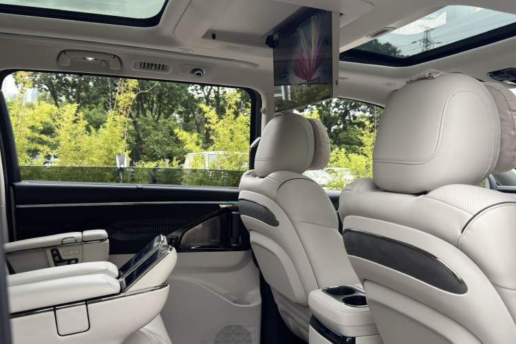 Used GAC Trumpchi Xiangwang M8 2025 Kunkun Series Ultra First-Class Cabin