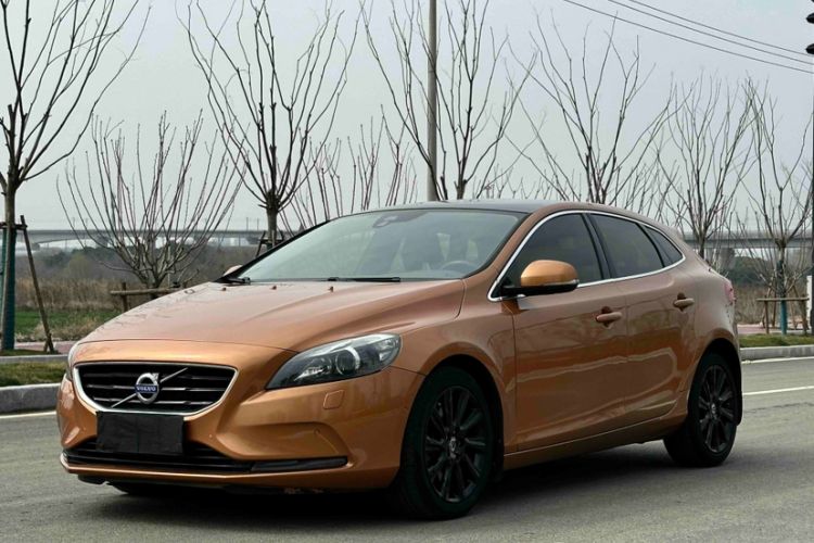 Used Volvo V40 2014 2.0T Zhiya Edition