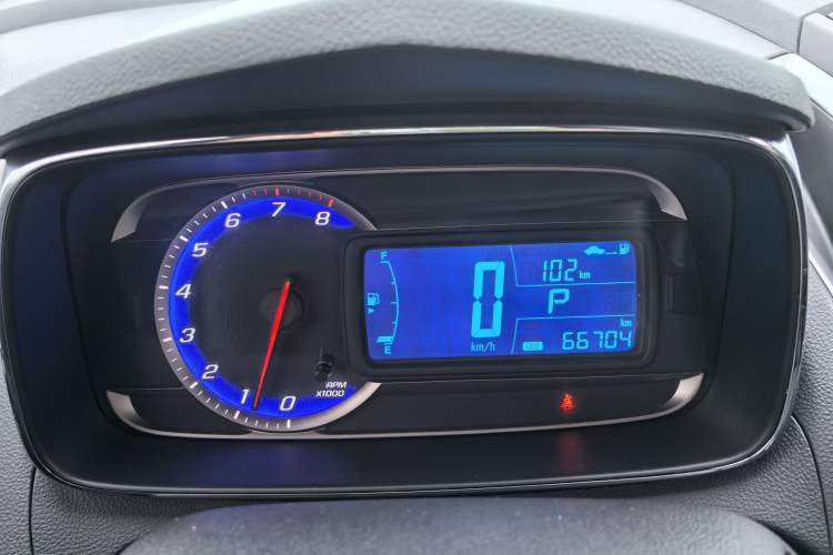 Used Chevrolet Trax 2016 1.4T Automatic Two-Wheel Drive Luxury Version Interior 10