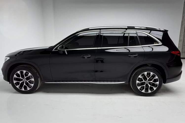 Used Mercedes-Benz GLC 2024 GLC 260 L 4MATIC Dynamic Edition 5-seater