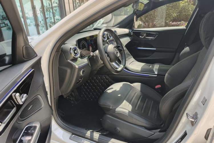 Used Mercedes-Benz C-Class 2024 Restyled C 260 L Sport Edition Interior 5