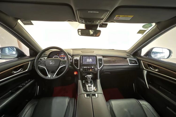 Used Honda UR-V 2017 240TURBO Two-Wheel Drive Luxury Edition China V
