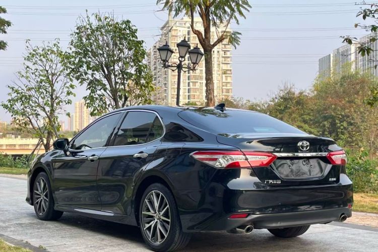Used Toyota Camry 2021 2.5G Luxury Edition
