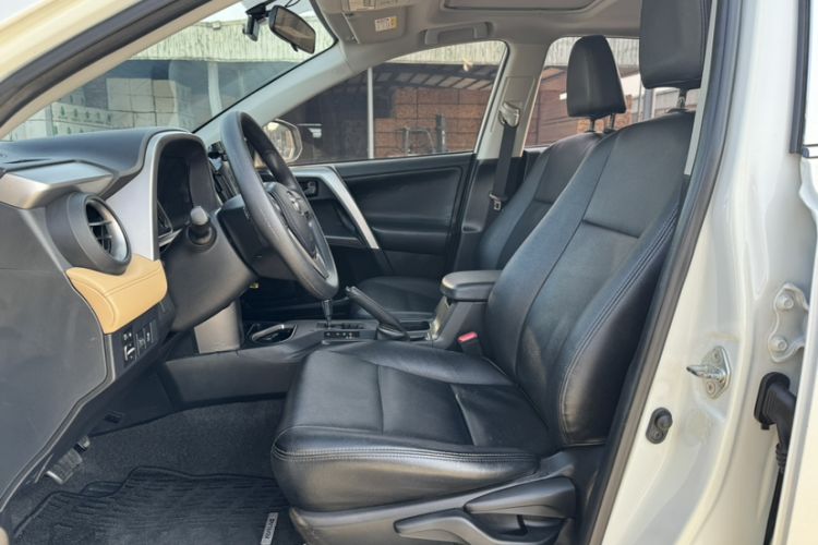 Used Toyota RAV4 2019 2.0L CVT Two-Wheel Drive Pioneer Edition China V Standard
