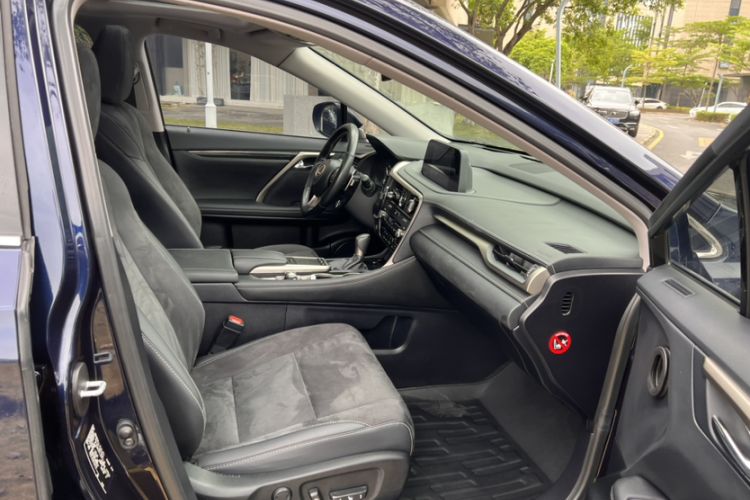 Used Lexus RX 2020 Revised Version 300 Two-Wheel Drive Elite Edition
