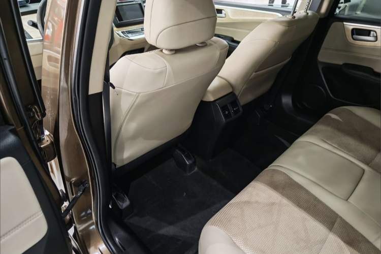 Used Honda Jade 2014 1.8L Automatic Comfort Elite Version 5 Seats