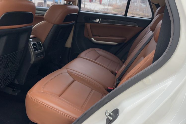 Used Haval H8 2015 2.0T Two-Wheel Drive Comfort Version