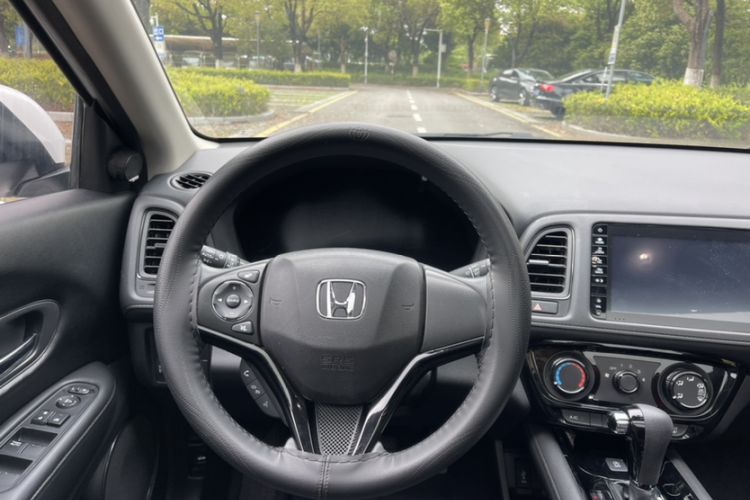 Used Honda Vezel 2020 1.5L CVT Pioneer Edition Steering Wheel