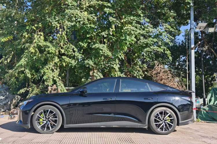 Used ARCFOX Alpha S5 2024 708MAX 200kW
