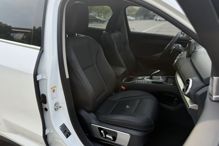 Used Wey VV6 2021 2.0T Two-Wheel Drive Smart Plus