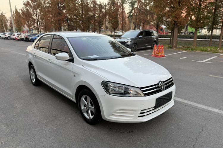 Used Volkswagen Jetta 2015 Zhuihui Edition 1.4L Manual Fashion Model

