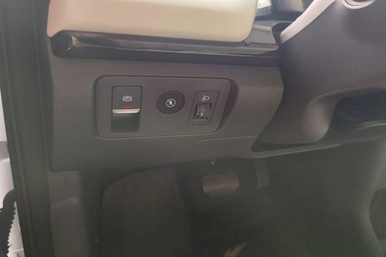 Used Chery New Energy Little Ant 2024 Revised Edition Youth Version 321 km Beloved Pro Version 29.23 kWh