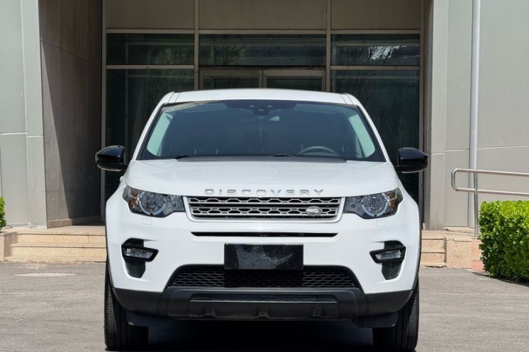 Used Land Rover Discovery Sport 2017 2.0T PURE Exterior 1