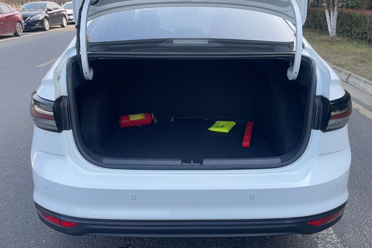 Used Volkswagen Lavida 2023 New Rui 1.5L Automatic New Yi Edition
