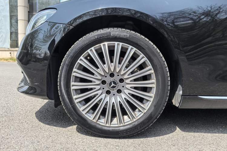 Used Mercedes-Benz E-Class 2020 Restyled E 300 L Exclusive Edition
