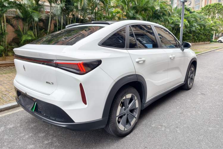 Used Livan Livan 7 2024 450 km Business Glory Edition