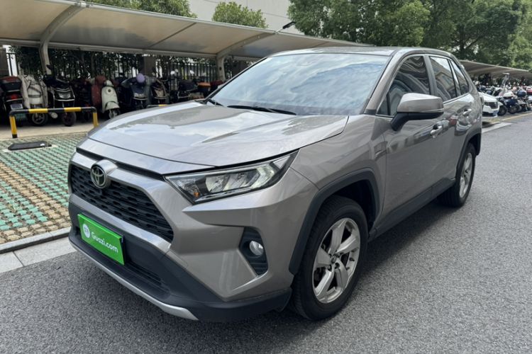 Used Toyota RAV4 2021 2.0L CVT Two-Wheel Drive Fashion PLUS Edition