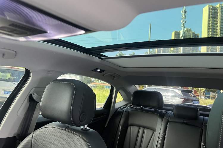 Used Volkswagen Passat 2024 380TSI Dragon Edition
