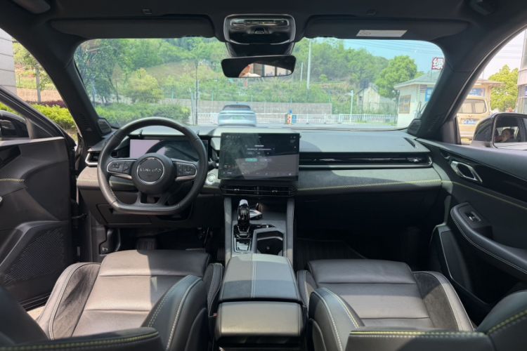 Used Lynk & Co 03 2023 1.5TD DCT JingPro
