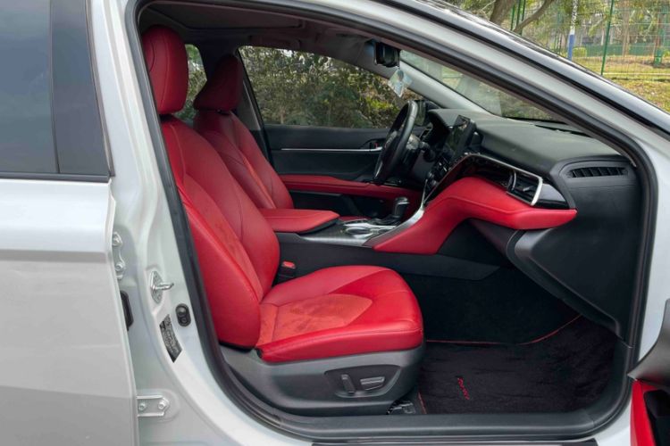 Used Toyota Camry 2022 2.5S Knight Edition Interior 10