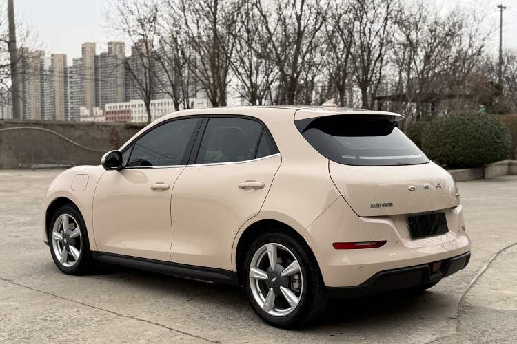 Used ORA Good Cat 2022 Morandi Edition 400km Standard Range Premium Version Lithium-Ion Battery