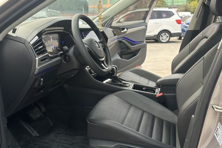 Used Volkswagen Sagitar 2021 280TSI DSG Excellence Edition Interior 5