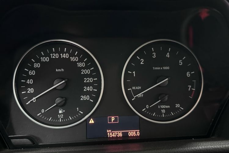 Used BMW 2 Series Gran Tourer 2015 218i Leading Model Odometer Close Up