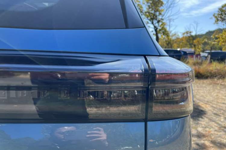 Used Chery Tiggo 8 PLUS C-DM 2025 1.5T 116 km Prestige Version 5 Seats
