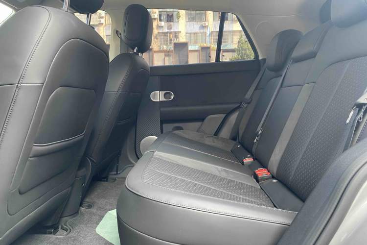 Used firefly firefly 2025 Illuminated Edition
