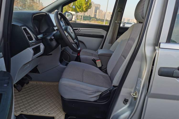 Used Dongfeng Shuaike 2016 1.5L Manual Comfort Model
