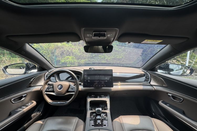 Used BYD Han 2020 EV Long-Range Deluxe Model Interior 2