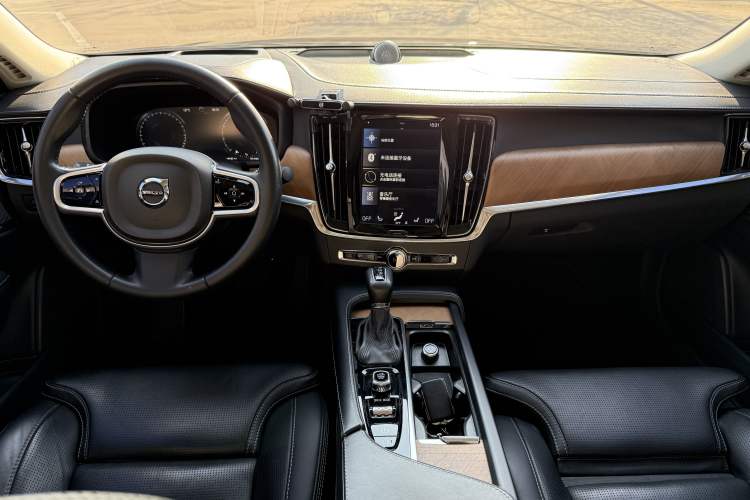 Used Volvo S90 2018 T5 Prestige Edition