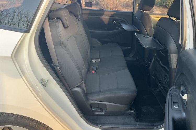 Used Kia Carens 2013 2.0L 7-Seater Automatic Standard Version China V Standard