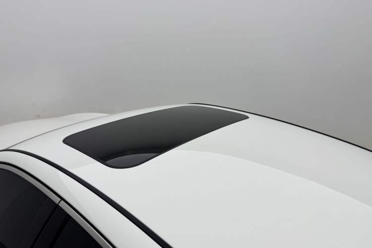 Used Infiniti Q50 2014 3.7L Comfort Edition Roof