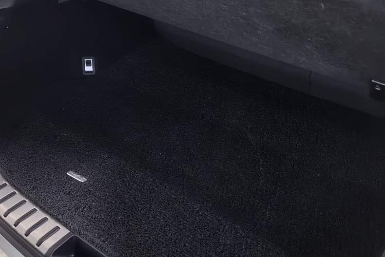 Used Lexus NX 2018 300h Front-Wheel-Drive FENGSHANG Version China V Emission Standard