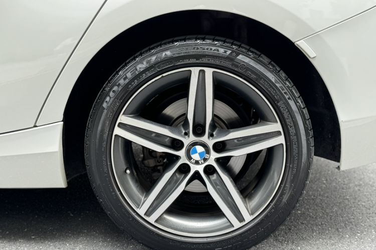 Used BMW 1 Series 2018 118i Sport Design Package Exterior 12