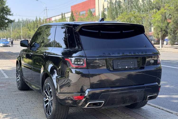 Used Land Rover Range Rover Sport 2022 3.0 L6 YAO Black Edition
