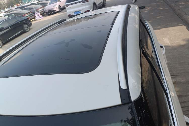 Used Zotye T700 2017 1.8T Dual-Clutch Prestige Model
