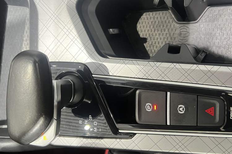 Used Geely Auto Preface 2021 2.0TD Luxury Version
