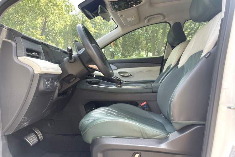 Used JETOUR Shanhai L9 2024 1.5TD 2DHT Pro 7-Seater