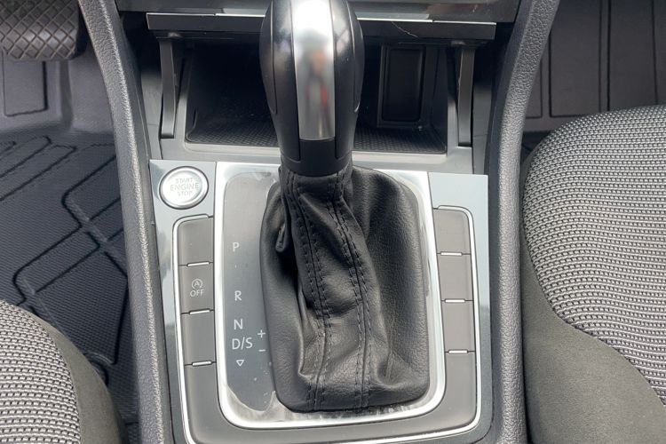 Used Volkswagen Golf 2020 Zhiai Edition 280TSI DSG Comfort Model Gear Lever