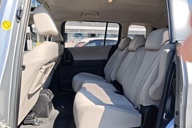 Used Mazda Mazda 5 2013 2.0L Automatic Comfort Edition