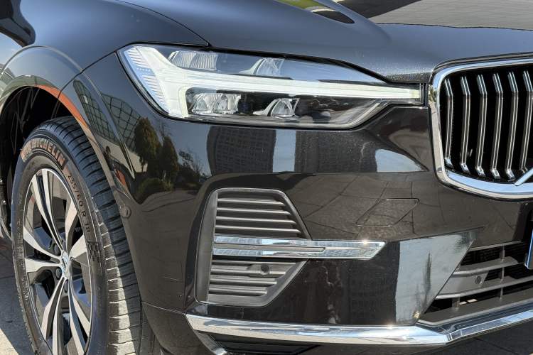 Used Volvo XC60 2023 B5 4x4 Smart Luxury Edition
