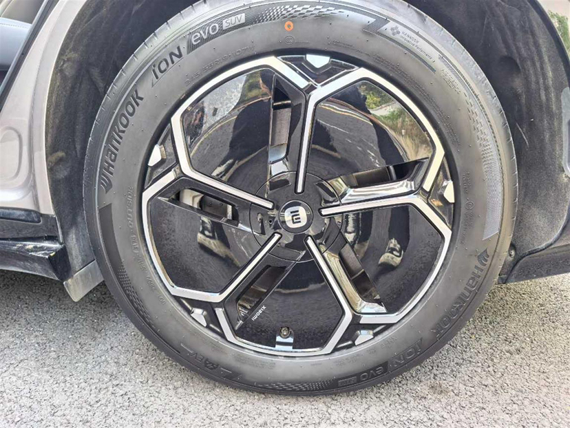 Xiaomi Auto YU7 2025 Ultra-Long Range Rear-Wheel Drive Version — снимка 14