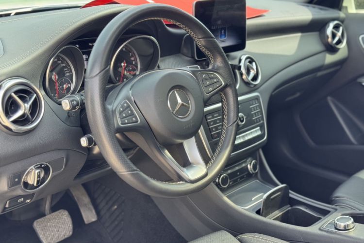 Used Mercedes-Benz GLA 2018 GLA 200 Fashion Model Interior 5
