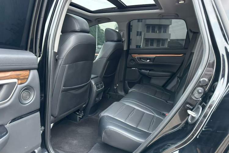 Used Honda CR-V 2021 240TURBO CVT 2WD Fashion Edition