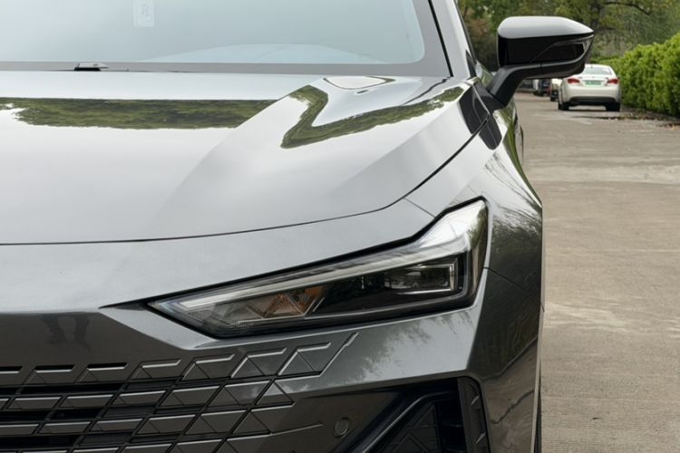 Used CHANGAN UNI-V 2022 1.5T Sport Edition Exterior 1