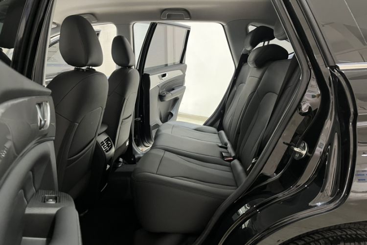 Used Haval M6 2023 PLUS 1.5T DCT Elite Smart Connectivity Model
