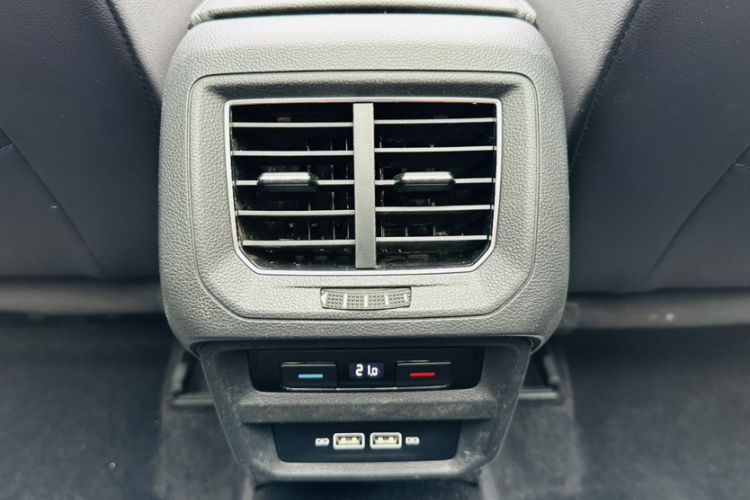 Used Volkswagen Tayron 2019 330TSI Two-Wheel-Drive Luxury Plus China VI Standard
