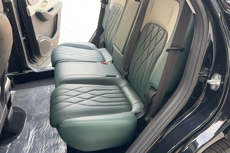 Used JETOUR Shanhai Shanhai L9 2024 1.5TD 2DHT Max 7-Seater